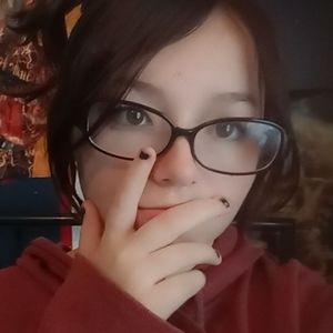 Meet your Posher, Cassandra